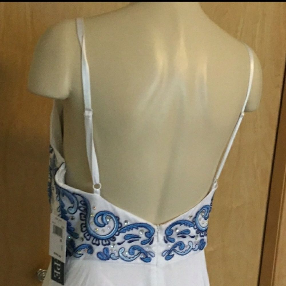 Embroidered Hugh Neck Chiffon Gown Xscape - Picture 4 of 8